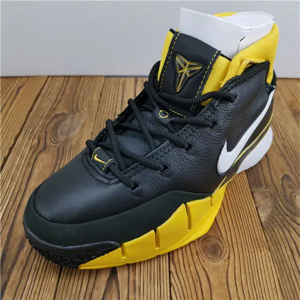 Nike Zoom Kobe 1 Protro 