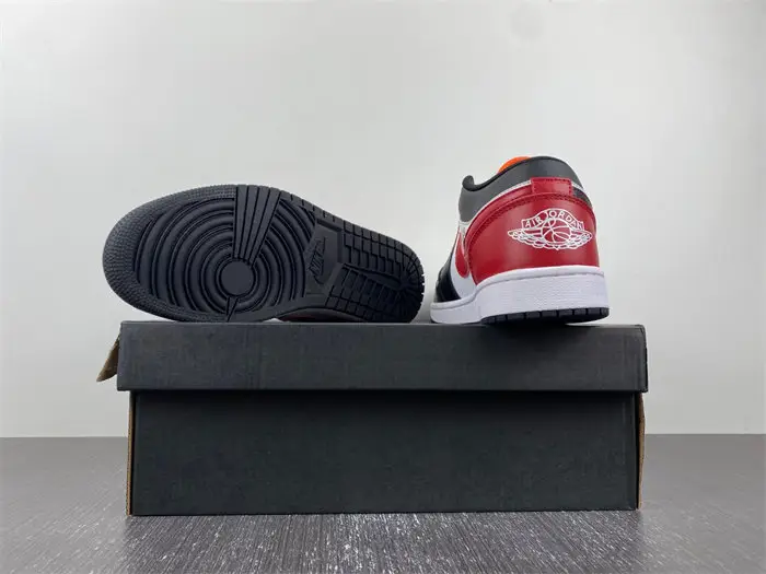 Air Jordan 1 Low GS 