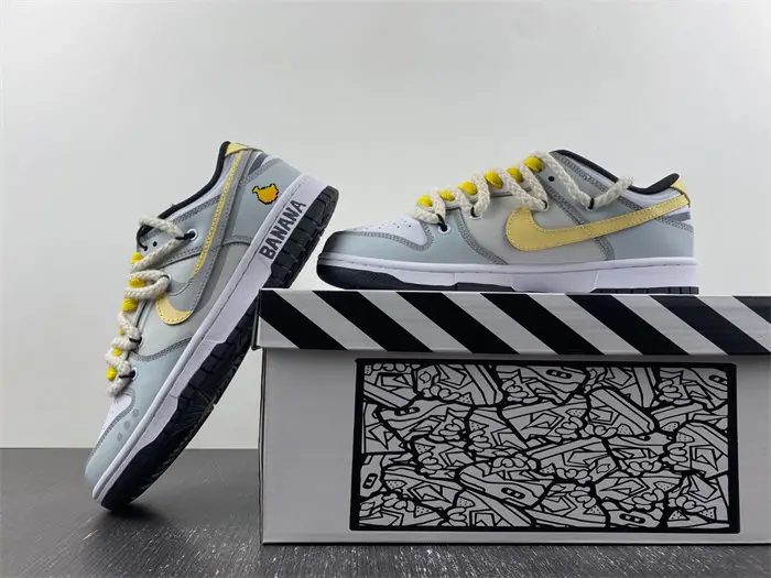 Nike Dunk Low 
