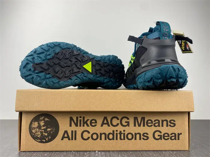 ACG Mountain Fly Low 