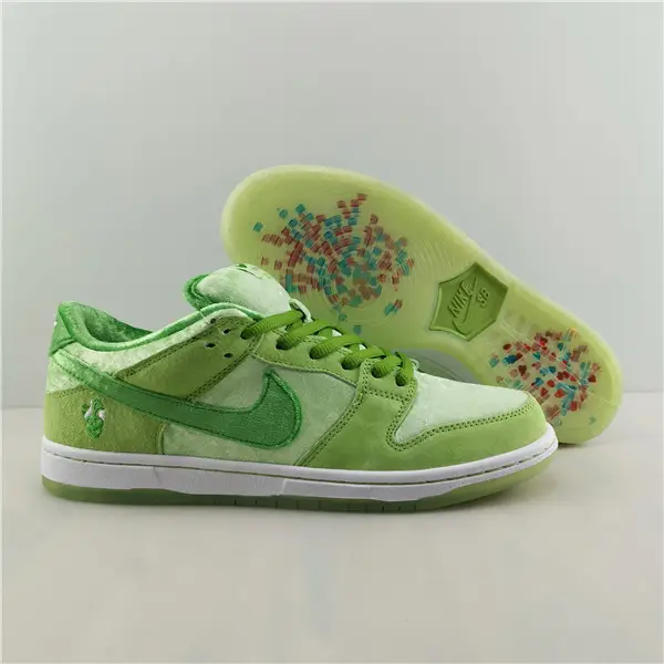 NIKE SB DUNK LOW PRO QS 