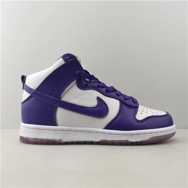 Nike Dunk High SP Varsity Purple (W) 