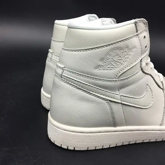 AIR JORDAN 1 RETRO HIGH 
