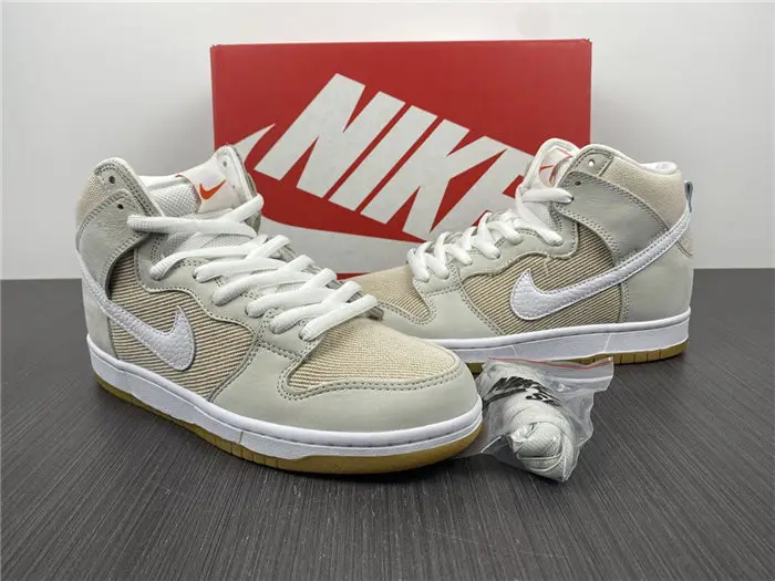 SB Dunk Hi Nike SB Dunk High 
