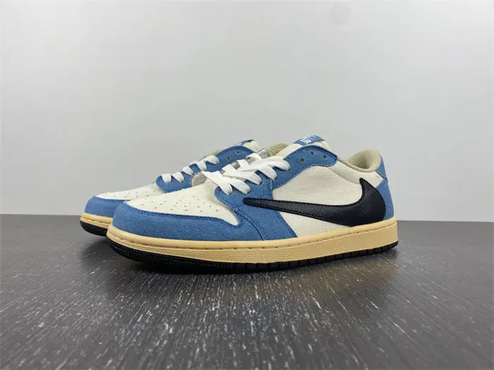 Travis Scott x Air Jordan 1 Low 