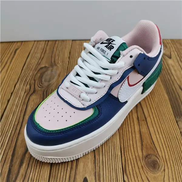 Air Force 1 new blue, green and pink women's shoes are assembled and deconstructed into the original Air Force logo 