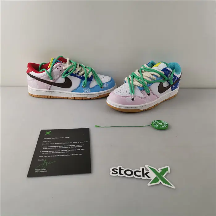 Nike Dunk Low SE ‘’ FREE.99'' 