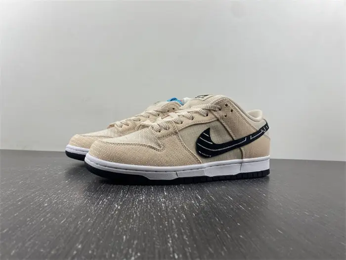 Nike SB Dunk Low Albino & Preto FD2627 