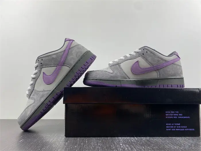 Dunk SB Low Purple Pigeon 