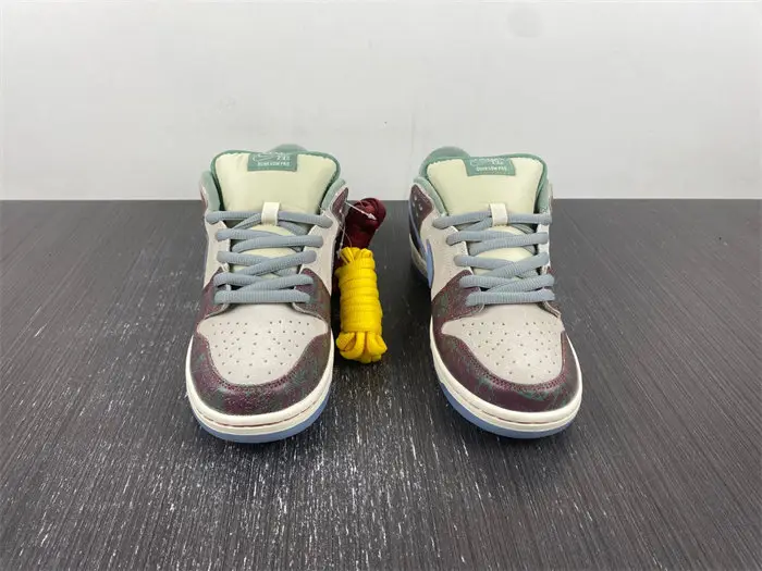 Crenshaw Skate Club x Nike SB Dunk Low 