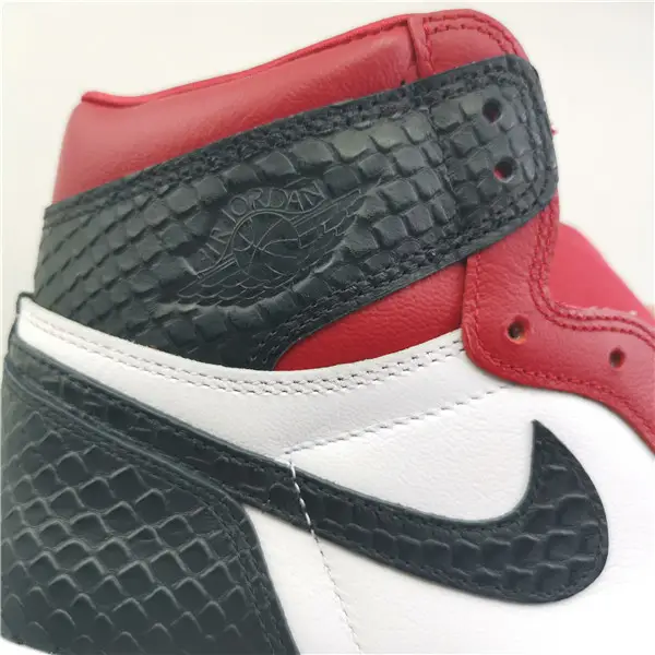 Air Jordan 1 High OG WMNS 
