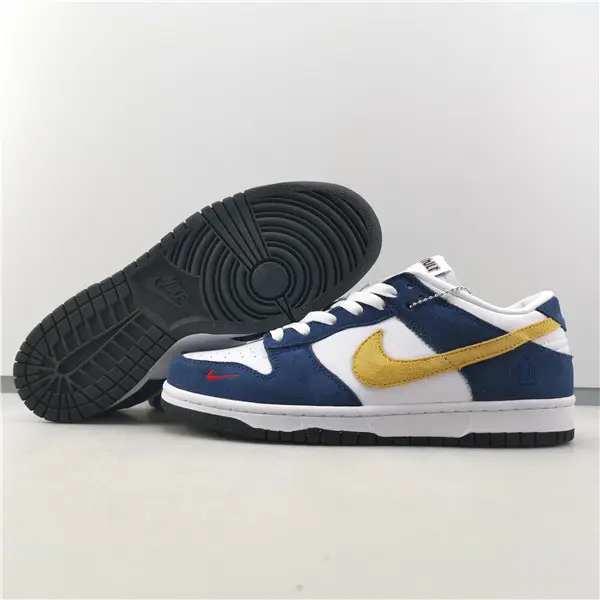 NIKE SB DUNK 