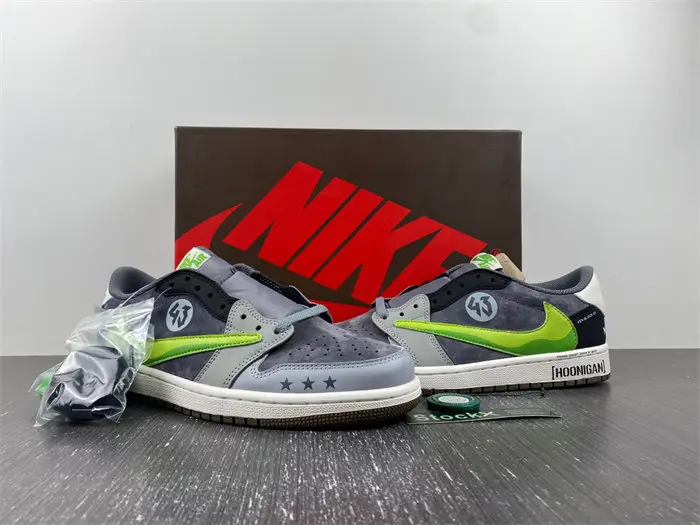 Air Jordan 1 Retro Low 