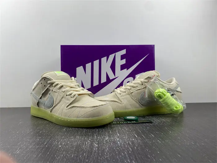 Nike SB Dunk Low Mummy 