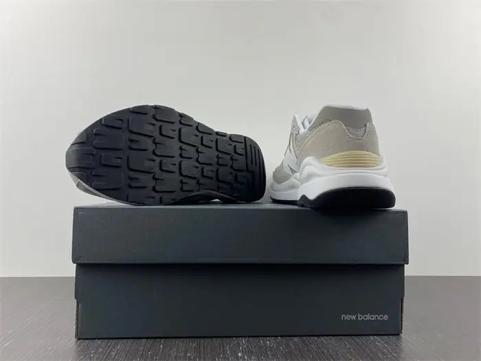 New Balance 57 40 Rain Cloud 