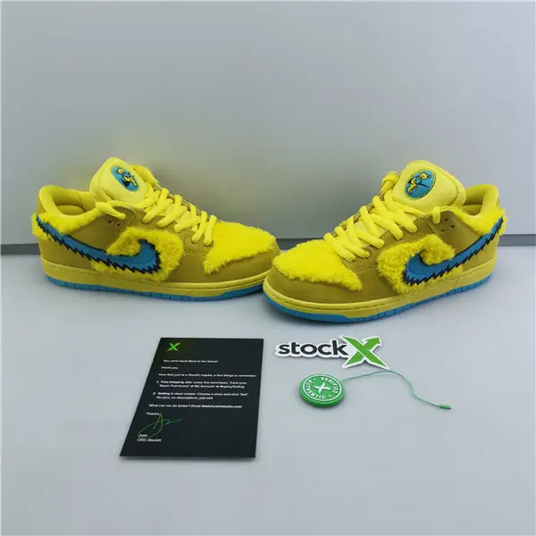 NIKE SB DUNK LOW 