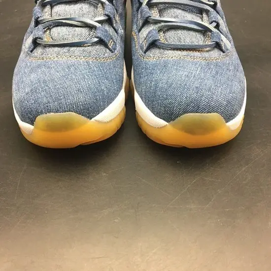 Air Jordan 11 