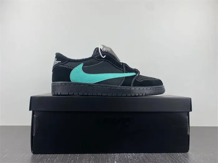 Travis Scott x Air Jordan 1 Low 