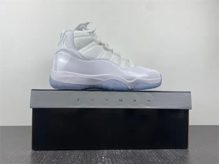 Air Jordan 11 Retro 'Silver Anniversary' 