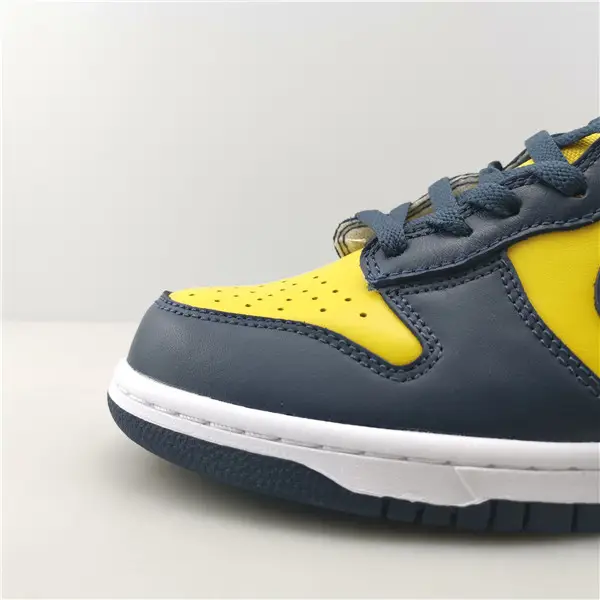 NIKE DUNK HIGH 'VARSITY MAIZE' 