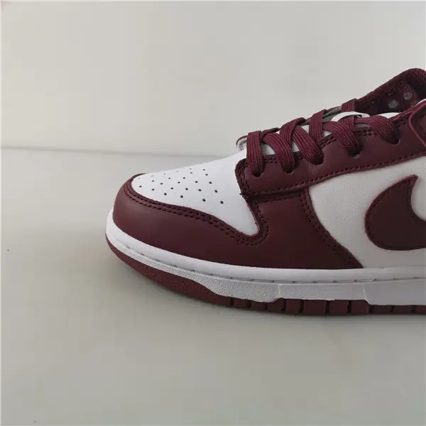 Nike Dunk Low Bordeaux (W) 