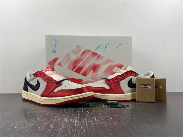 Trophy Room x Air Jordan 1 Low OG 