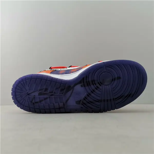 NIKE SB DUNK 
