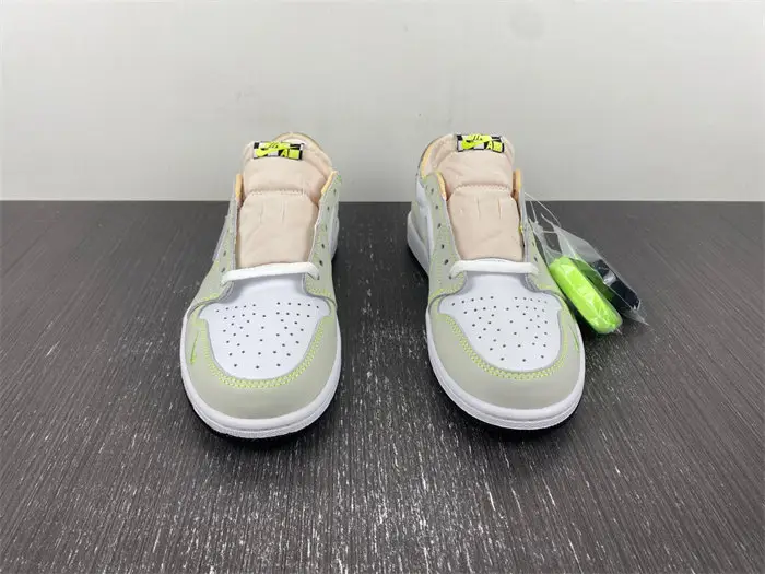 Nike Air Jordan 1 Low 