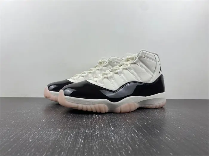Jordan 11 Retro Neapolitan 