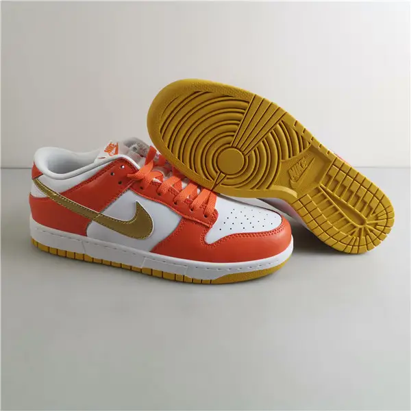 NIKE DUNK LOW GOLDEN ORANGE 