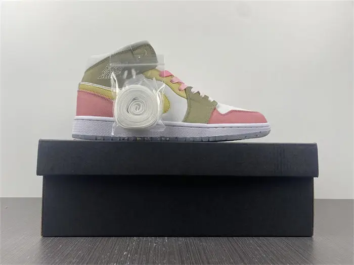 Jordan 1 Mid SE Pastel Vivid Green Grind 