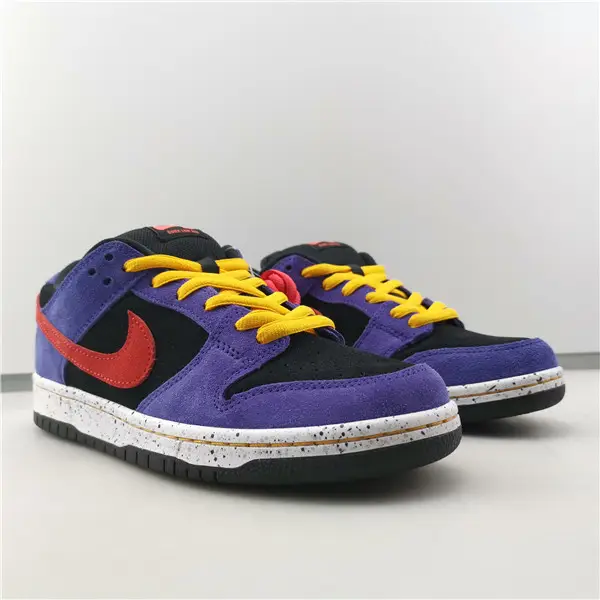 NIKE DUNK LOW SB SP 