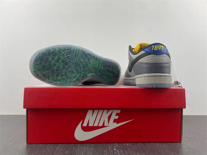 Nike Dunk Low North Carolina A&T 