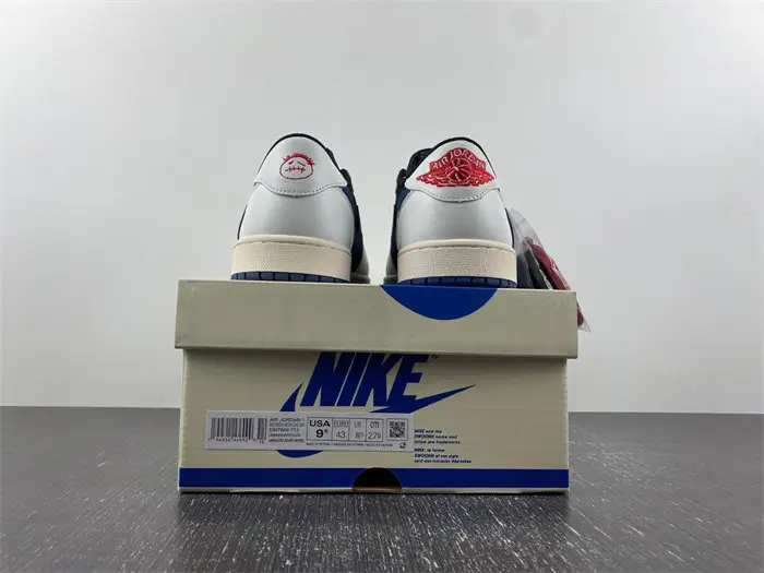 Travis Scott x Air Jordan 1 Low 