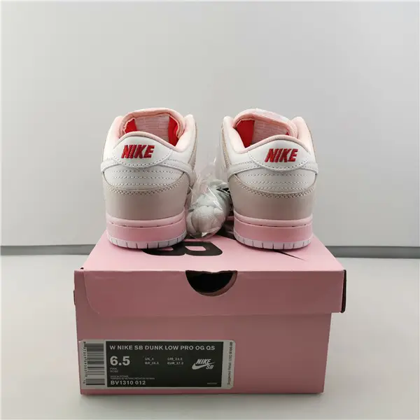 Nike Dunk SB Pink 