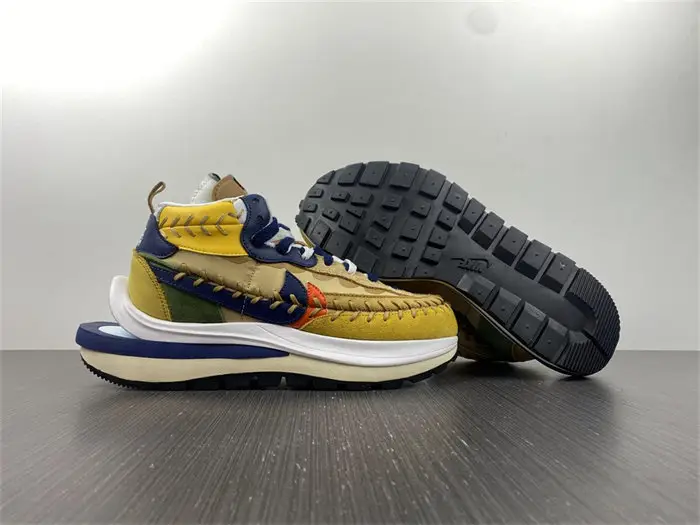 Nike Vaporwaffle sacai Jean Paul Gaultier Sesame Blue 