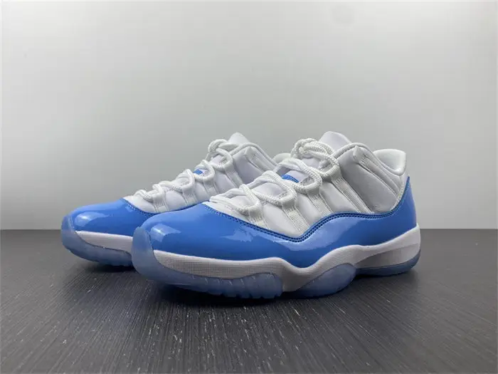 Jordan 11 Retro Low University Blue 