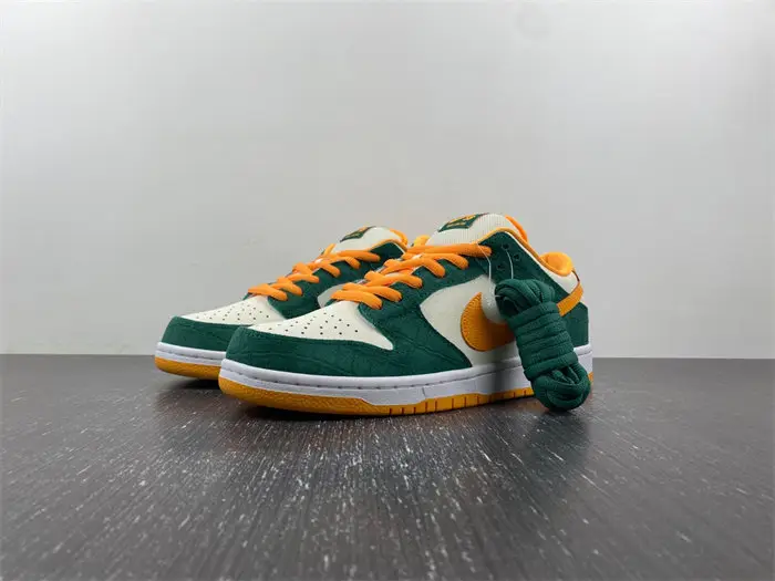 Nike SB Dunk Low Legion Pine Kumquat 