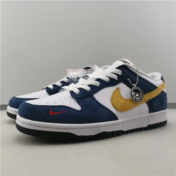 NIKE SB DUNK 