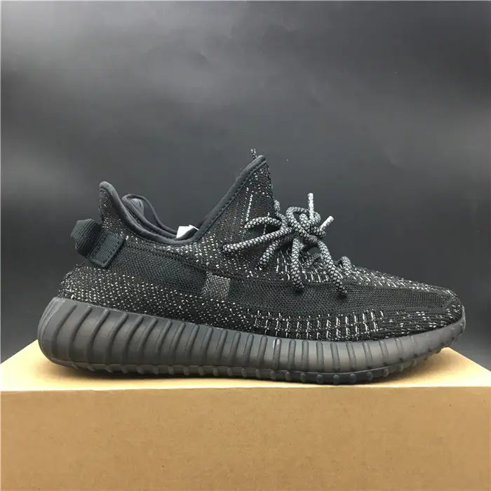 adidas Yeezy Boost 350 V2  black 