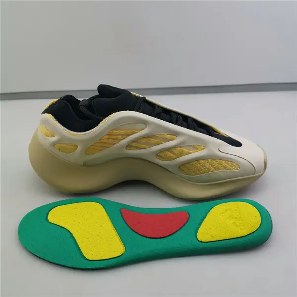 Yeezy 700 V3 