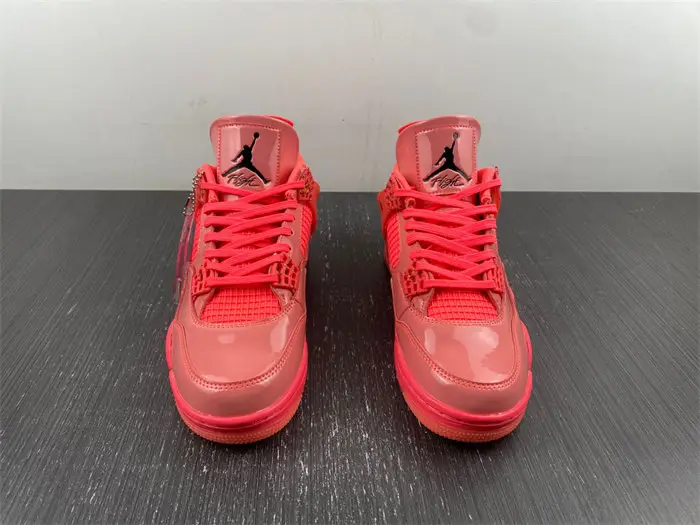 Jordan 4 Retro Hot Punch 