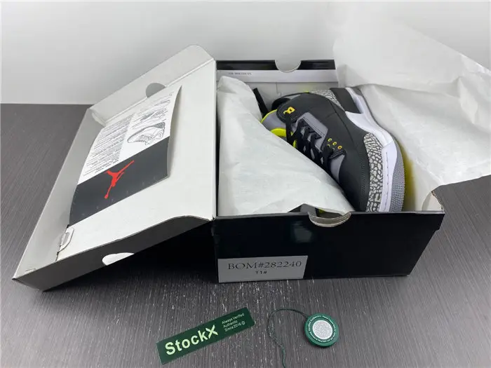 Jordan 3 Retro Oregon Ducks Pit Crew 