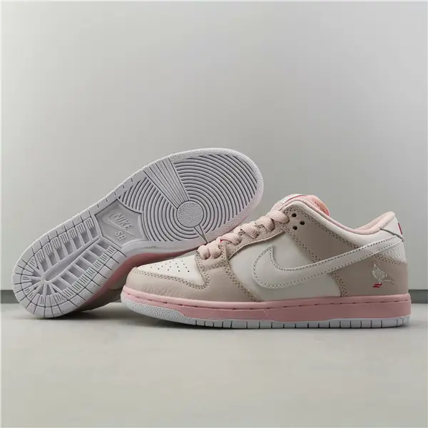 Nike Dunk SB Pink 