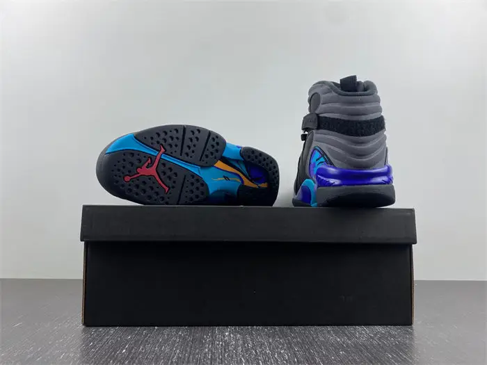 Jordan 8 Retro Aqua 