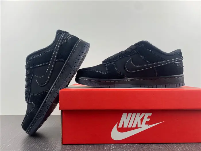 Nike Dunk Black 