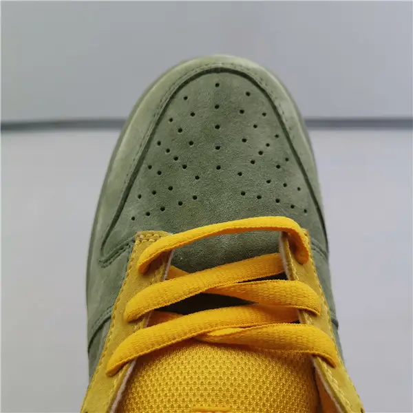 NIKE DUNK LOW PREMIUM SB 'PUFF N STUFF' 