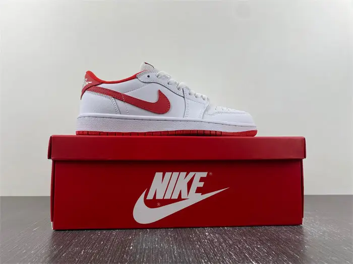 Jordan 1 Retro Low OG University Red 