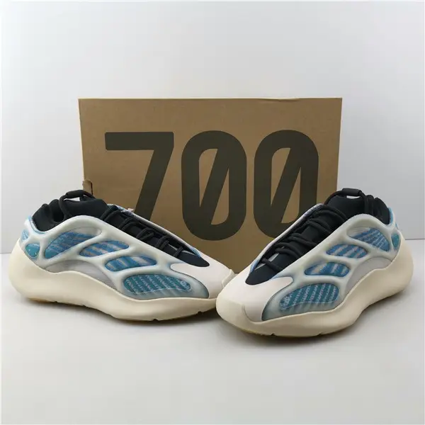 adidas Yeezy 700 V3 