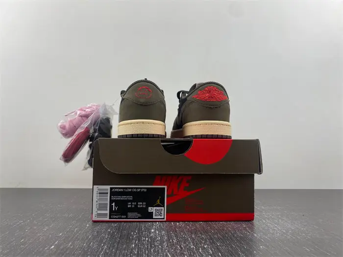TRAVIS SCOTT X AIR JORDAN 1 LOW MOCHA 